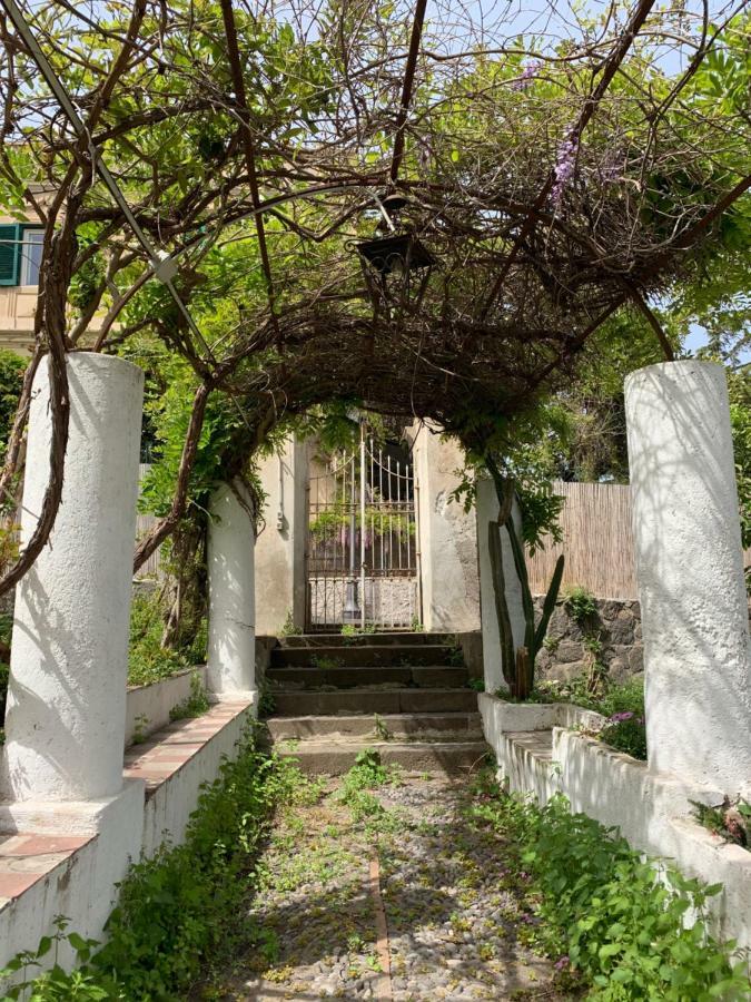 Casa Diana Arianna Apartment Липари Екстериор снимка